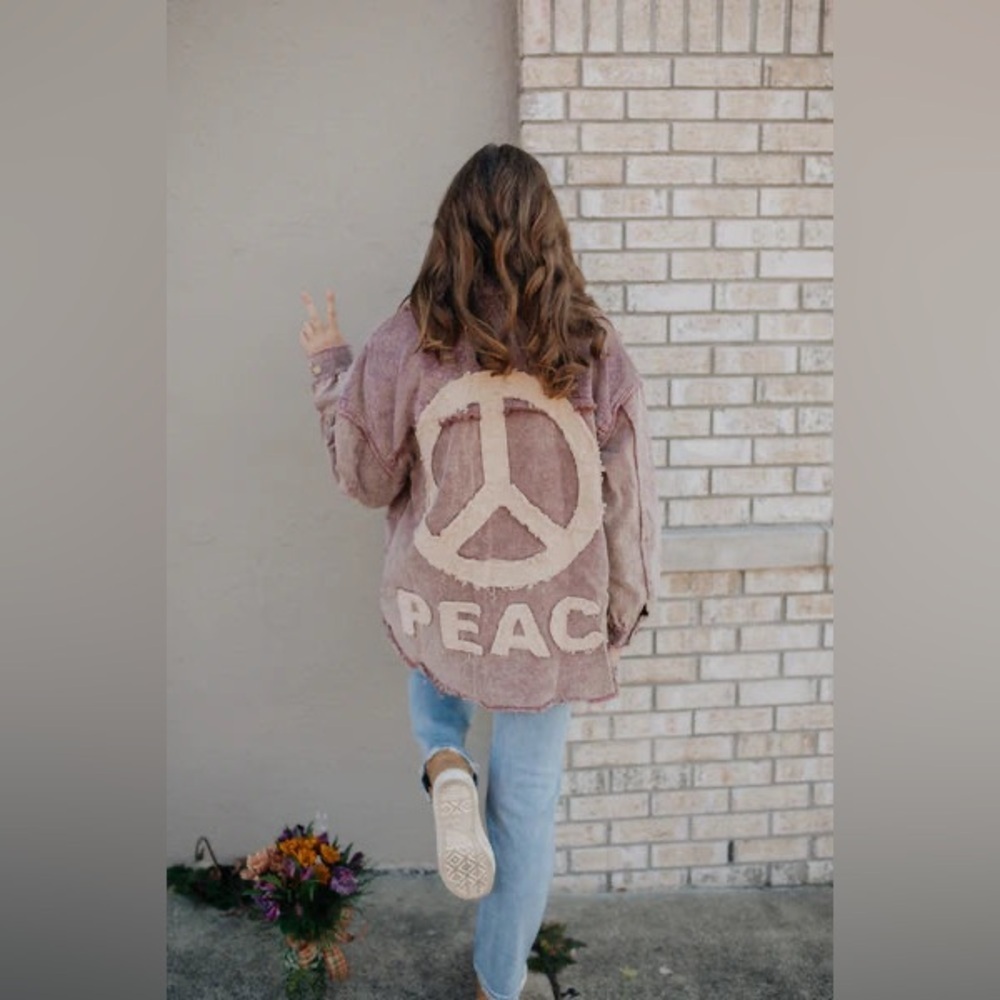 Oli and Hali Peace Out Mineral Washed Button Up  Shacket in Plum size large - Picture 4 of 4